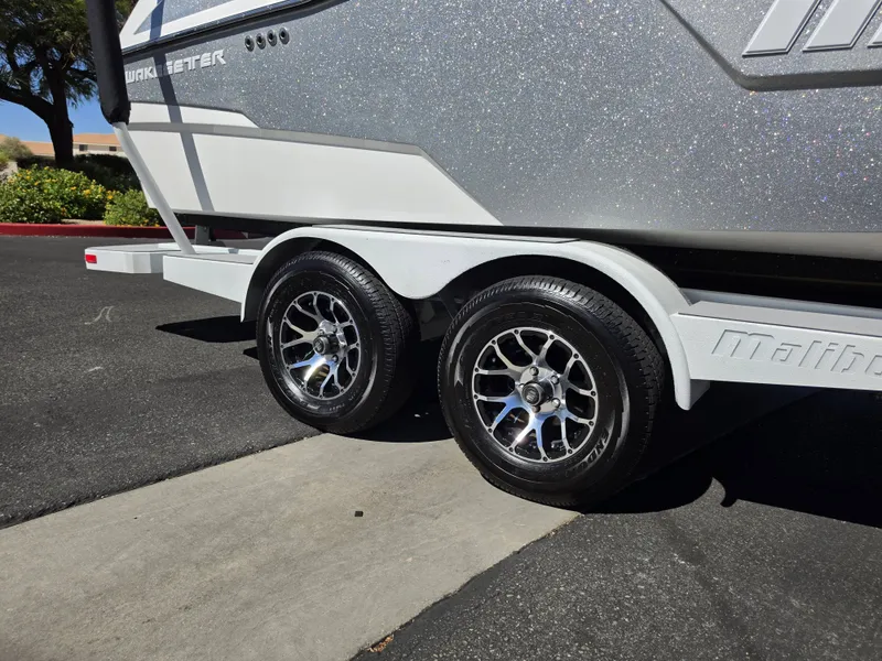 Slide: The Image of Malibu Wakesetter 23 LSV 2021 - 42