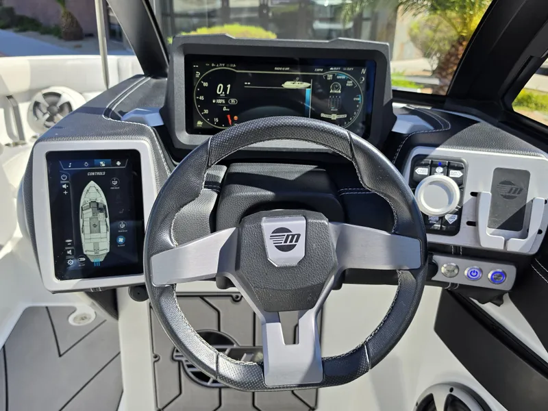 Slide: The Image of Malibu Wakesetter 23 LSV 2021 - 21