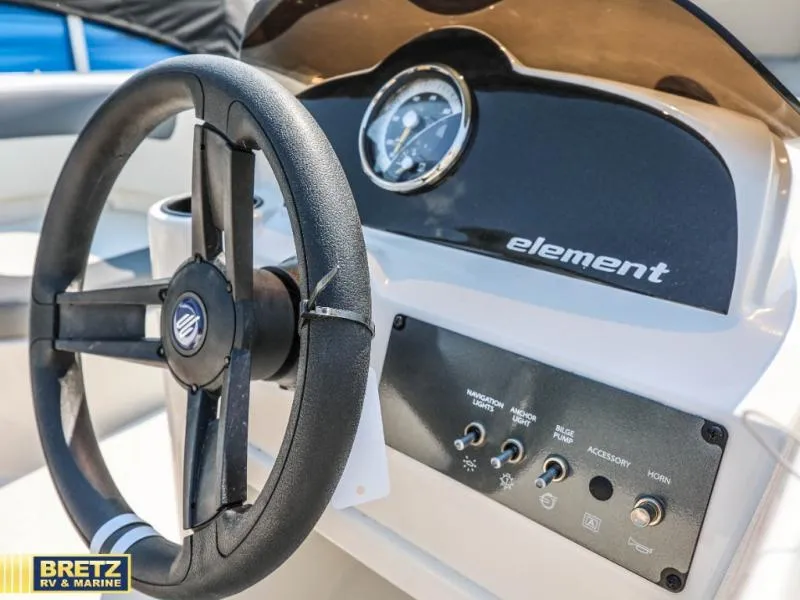Slide: The Image of Bayliner Element E16 Limited Edition 2027 - 14
