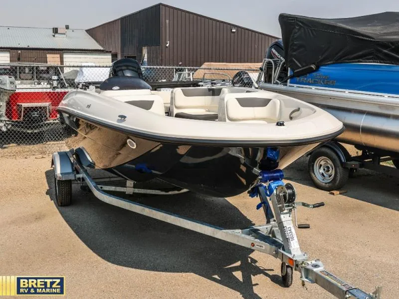 The Image of Bayliner Element E16 Limited Edition 2027 - 0