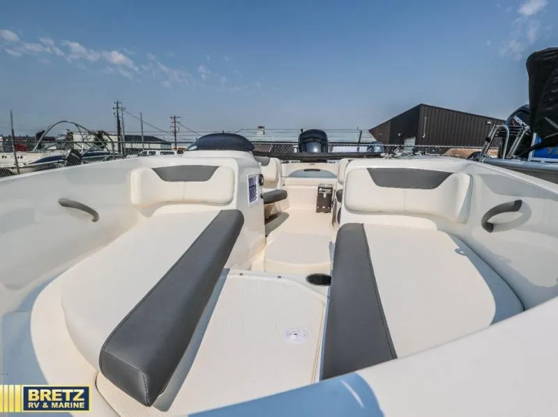 Slide: The Image of Bayliner Element E16 Limited Edition 2027 - 8