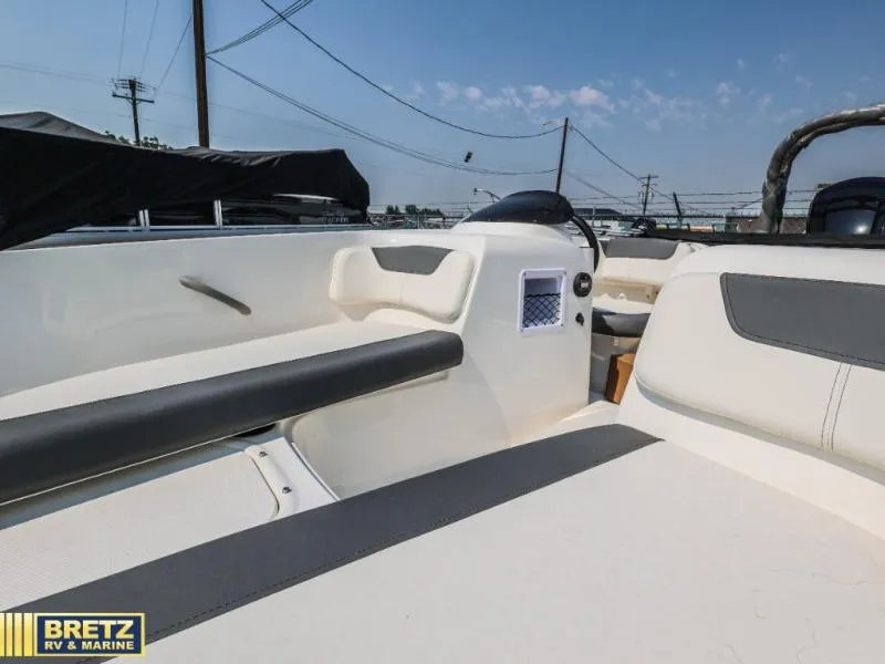 Slide: The Image of Bayliner Element E16 Limited Edition 2027 - 9