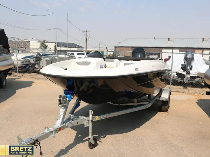 Slide: The Image of Bayliner Element E16 Limited Edition 2027 - 4