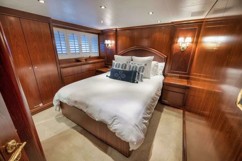 Slide: The Image of Sovereign Raised Pilothouse 2002 - 36