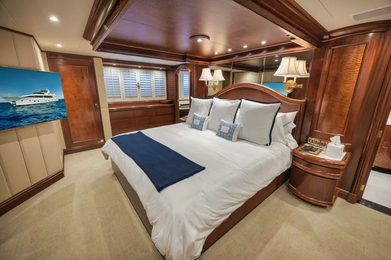 Slide: The Image of Sovereign Raised Pilothouse 2002 - 31