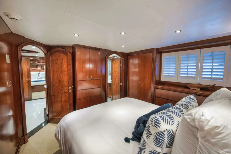 Slide: The Image of Sovereign Raised Pilothouse 2002 - 37