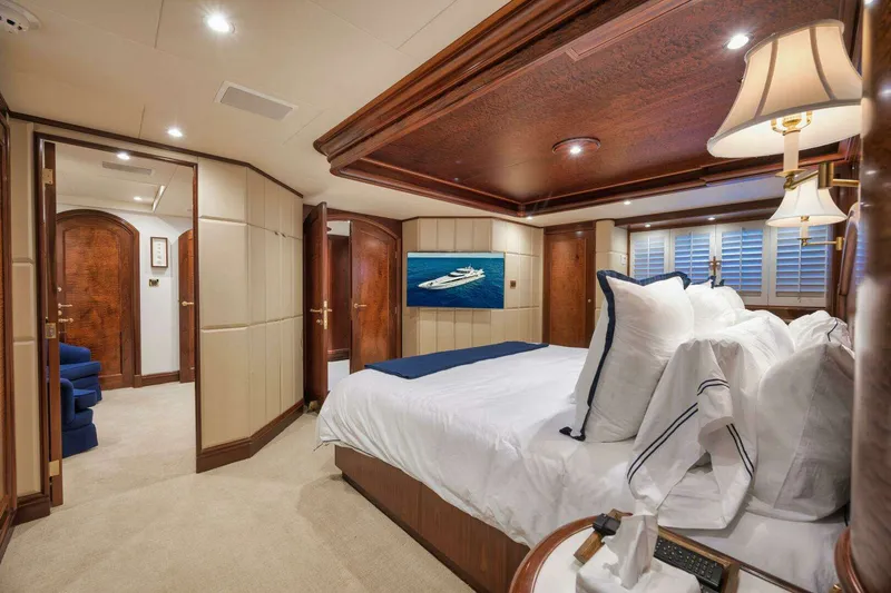 Slide: The Image of Sovereign Raised Pilothouse 2002 - 32