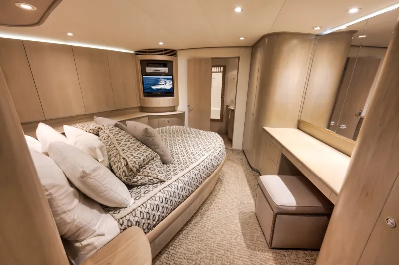 Slide: The Image of Merritt Yachts 65 1993 - 24