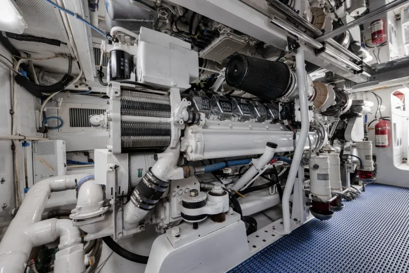 Slide: The Image of Merritt Yachts 65 1993 - 39