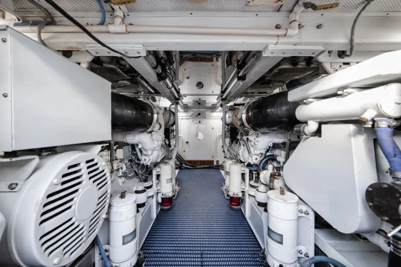 Slide: The Image of Merritt Yachts 65 1993 - 40
