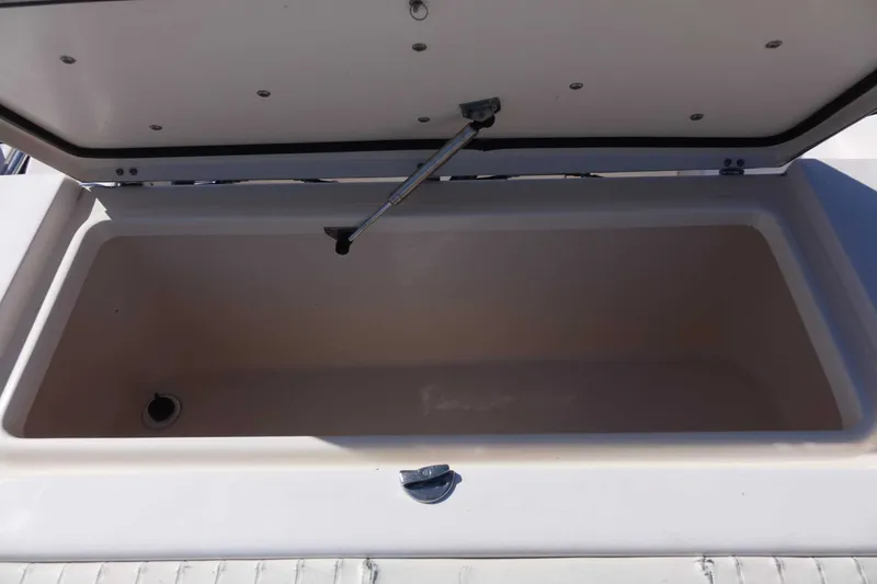 Slide: The Image of Grady-White Marlin 300 2007 - 22