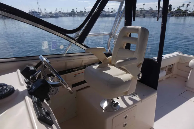 Slide: The Image of Grady-White Marlin 300 2007 - 15