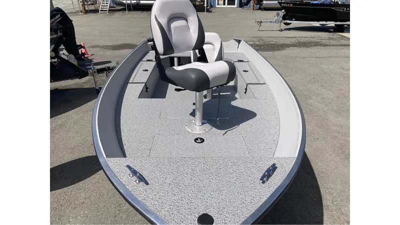 Slide: The Image of Smoker Craft Angler 14T 2025 - 2