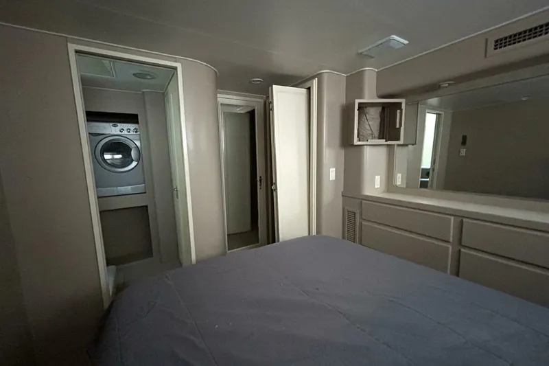 Slide: The Image of Hatteras Cockpit Motor Yacht 1991 - 13