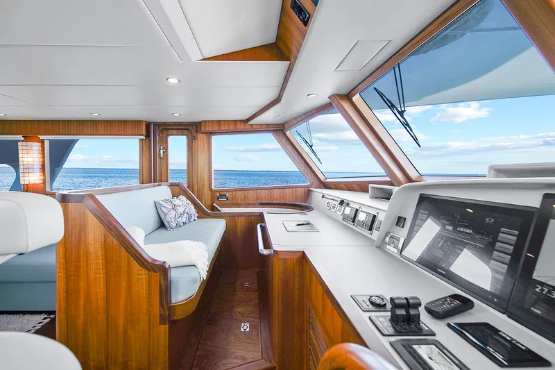 Slide: The Image of Outer Reef 670 Azure Sport Yacht 2023 - 23