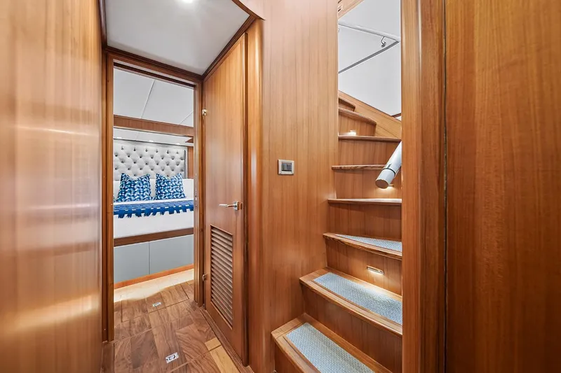 Slide: The Image of Outer Reef 670 Azure Sport Yacht 2023 - 27