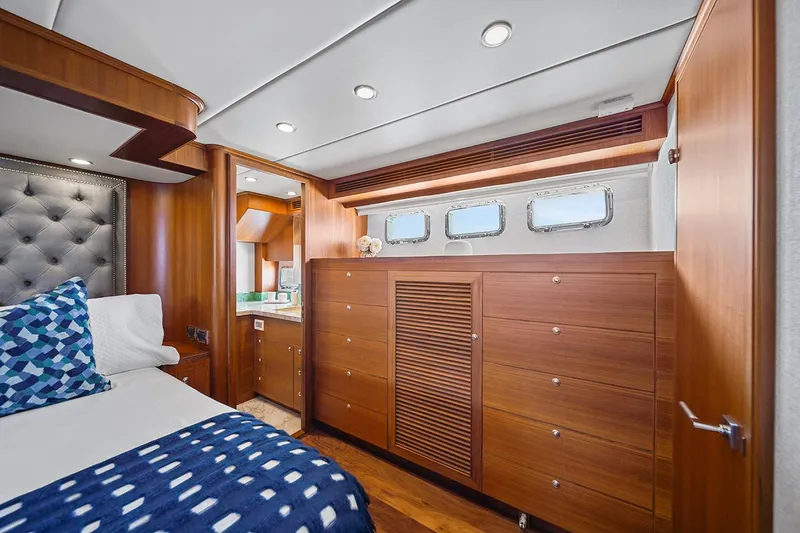 Slide: The Image of Outer Reef 670 Azure Sport Yacht 2023 - 30