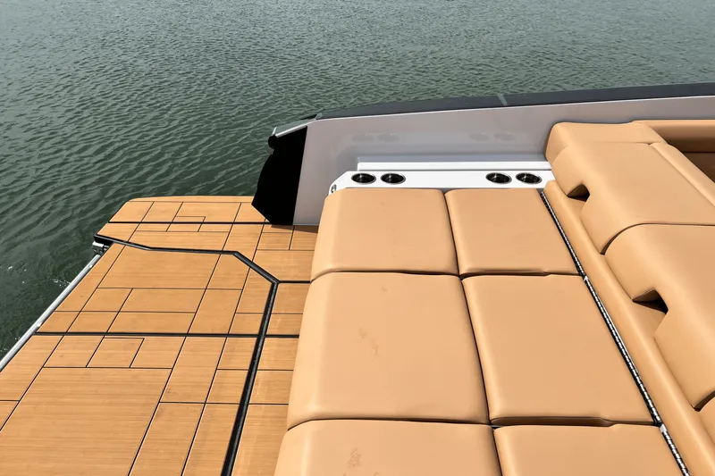 Slide: The Image of Aviara AV36 2023 - 13