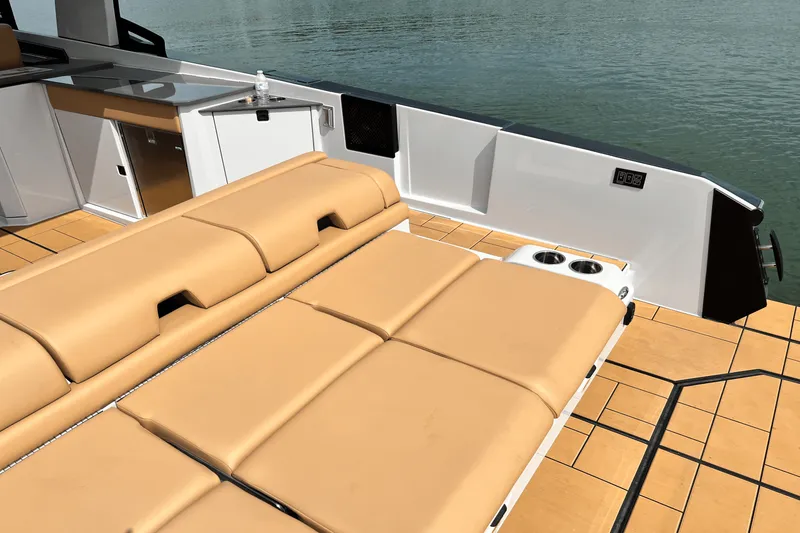 Slide: The Image of Aviara AV36 2023 - 14