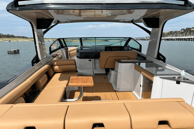 Slide: The Image of Aviara AV36 2023 - 15