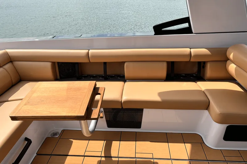 Slide: The Image of Aviara AV36 2023 - 18