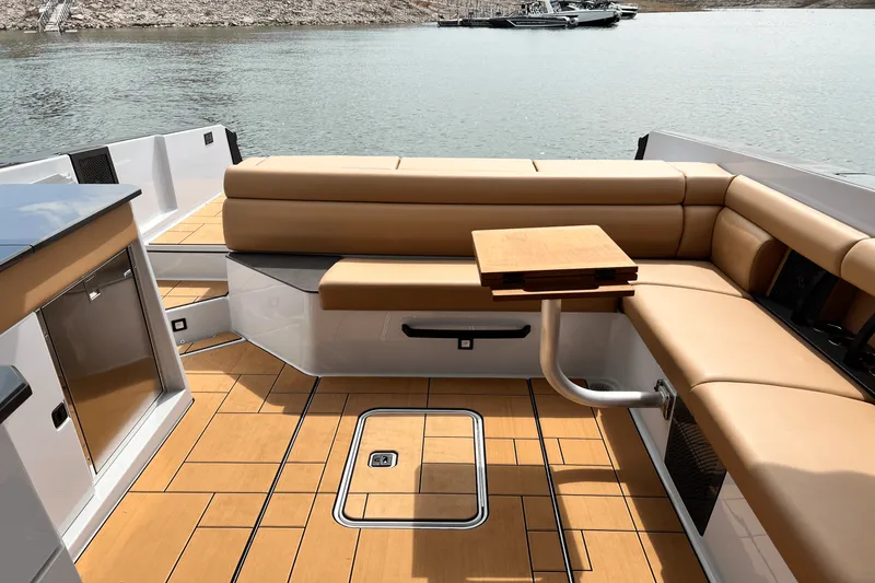 Slide: The Image of Aviara AV36 2023 - 30