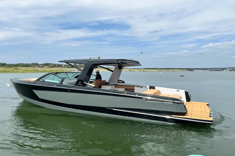 Slide: The Image of Aviara AV36 2023 - 6