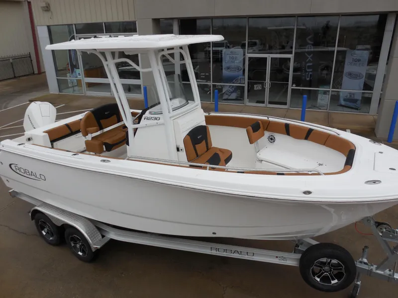 Slide: The Image of Robalo R230 Center Console 2024 - 3