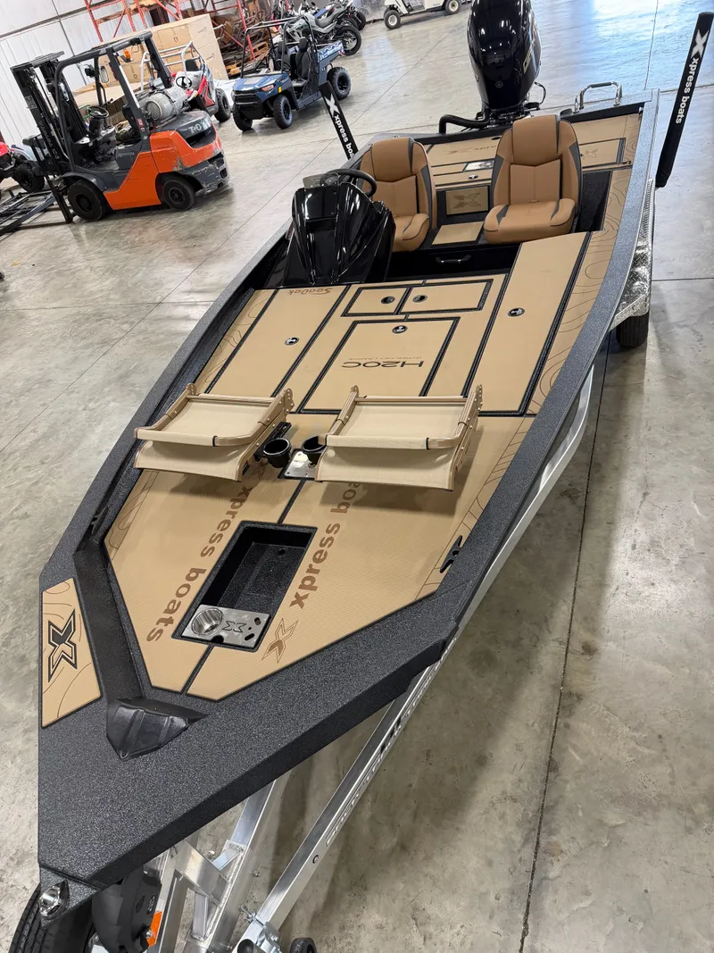 Slide: The Image of Xpress H20C CRAPPIE 2027 - 8