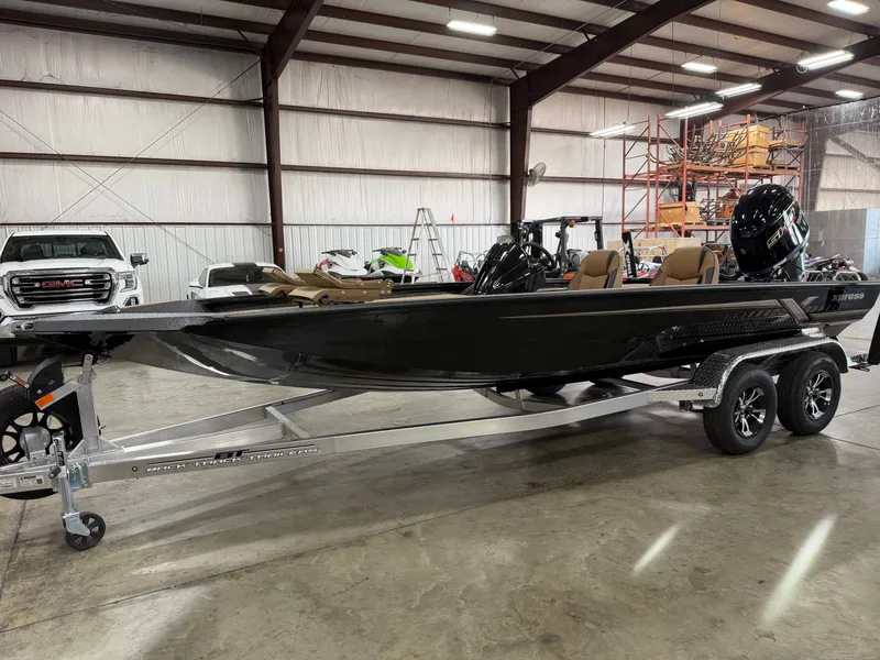 Slide: The Image of Xpress H20C CRAPPIE 2027 - 1