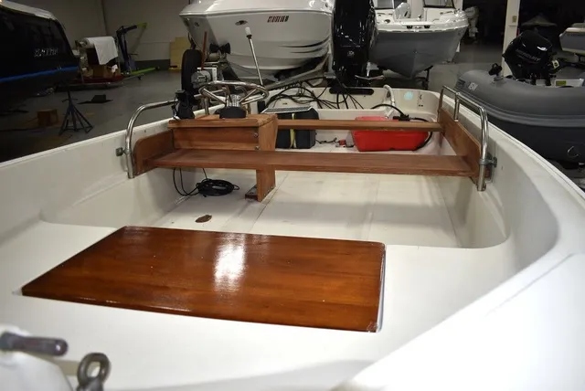 Slide: The Image of Boston Whaler 13 Sport 1980 - 8