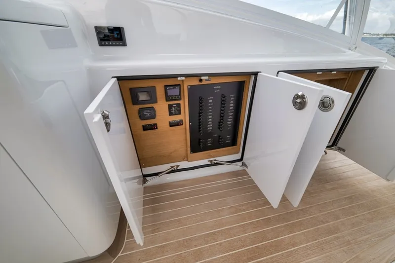 Slide: The Image of Custom Carolina Custom Carolina 40' 40 Express 2024 - 28