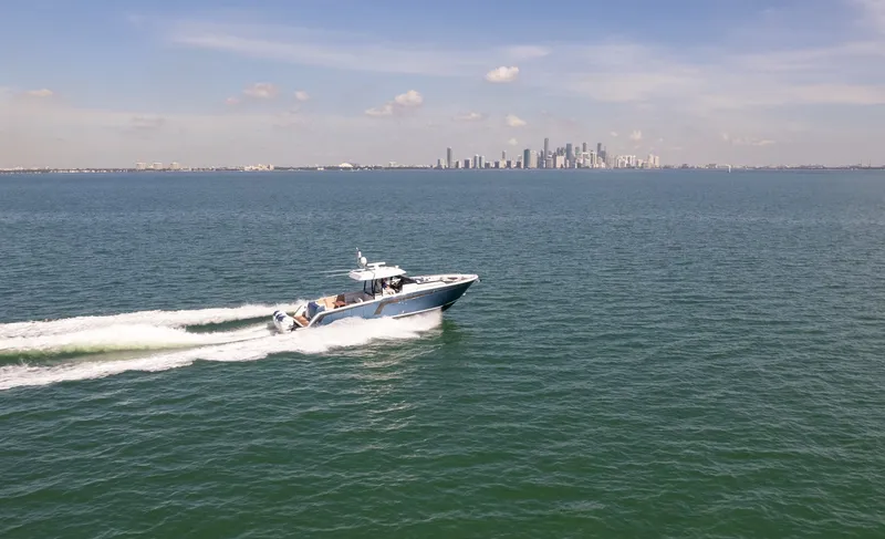 Slide: The Image of Ocean Alexander 45 Divergence Sport 2020 - 6