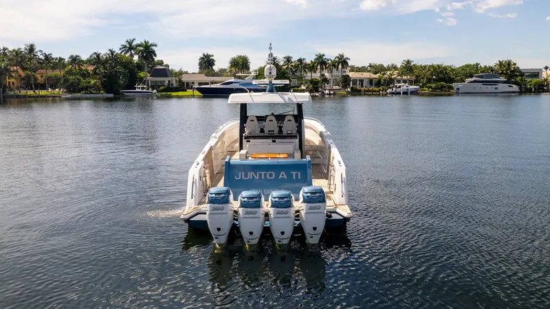 Slide: The Image of Ocean Alexander 45 Divergence Sport 2020 - 17