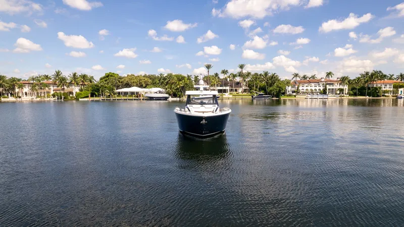 Slide: The Image of Ocean Alexander 45 Divergence Sport 2020 - 13