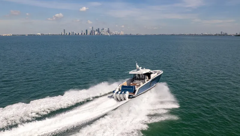 Slide: The Image of Ocean Alexander 45 Divergence Sport 2020 - 7