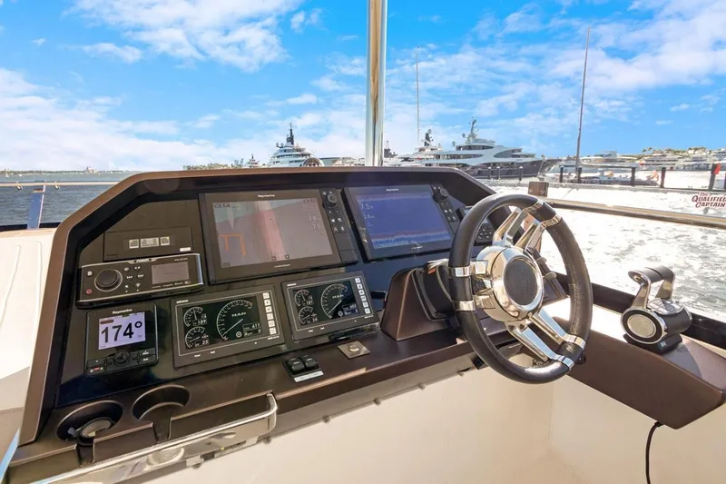 Slide: The Image of Galeon Yachts 72 2020 - 15