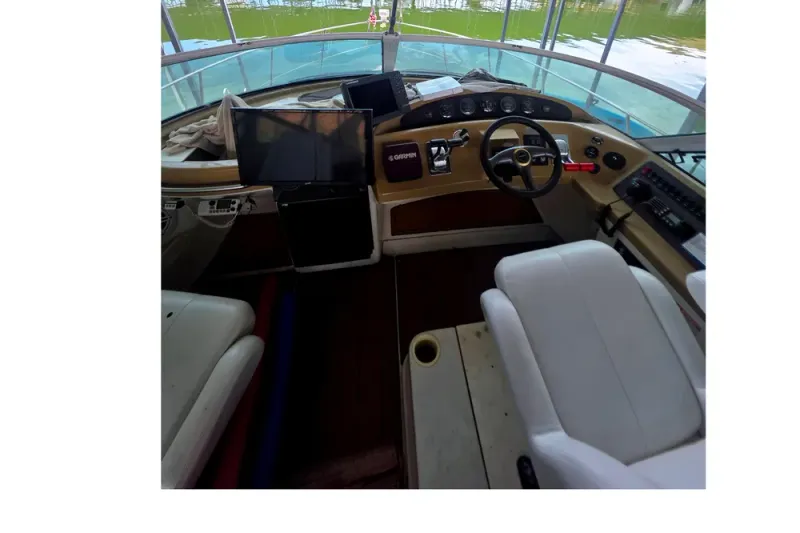 Slide: The Image of Carver Yachts 350 Mariner 2001 - 10