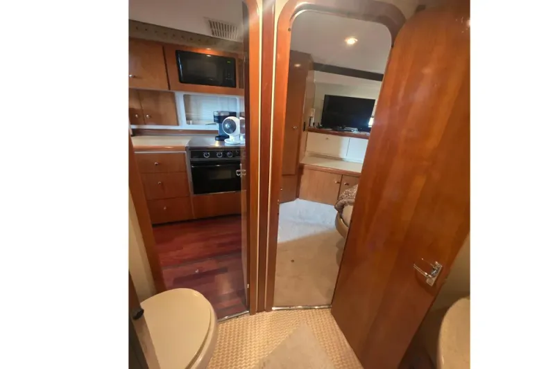 Slide: The Image of Carver Yachts 350 Mariner 2001 - 35
