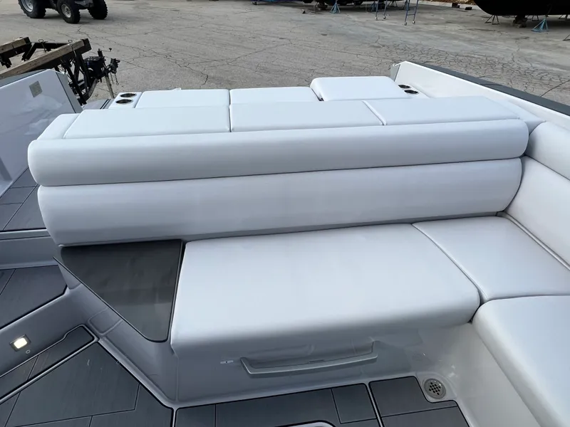 Slide: The Image of Aviara AV32 2023 - 9