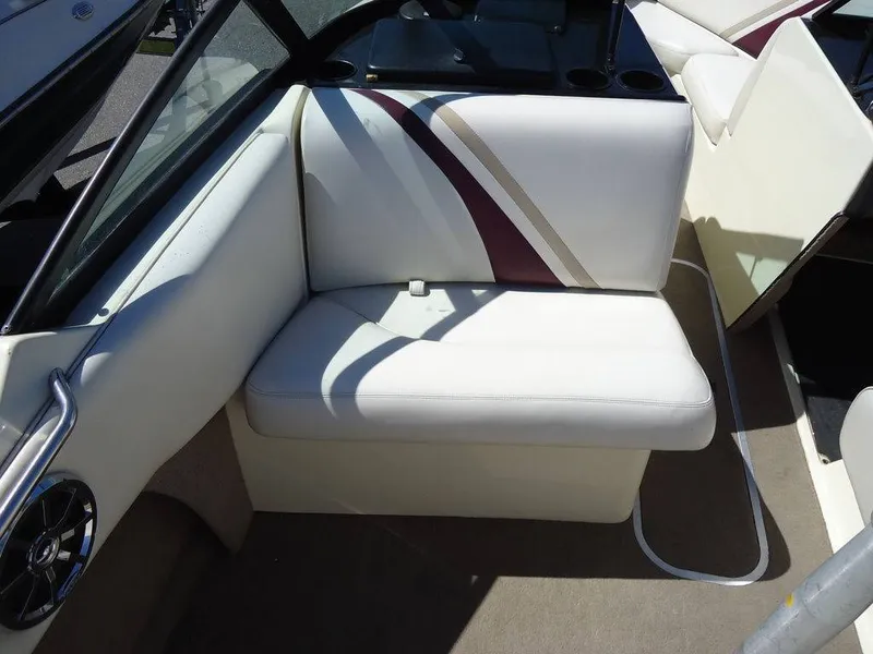 Slide: The Image of Malibu Boats Sunsetter LX 1998 - 3