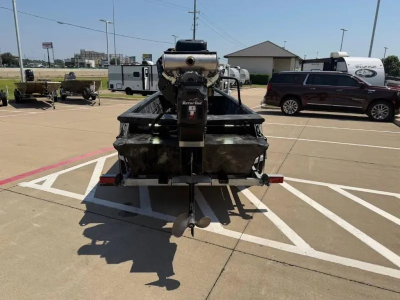Slide: The Image of Gator Tail 17/48 GATOR 2026 - 4
