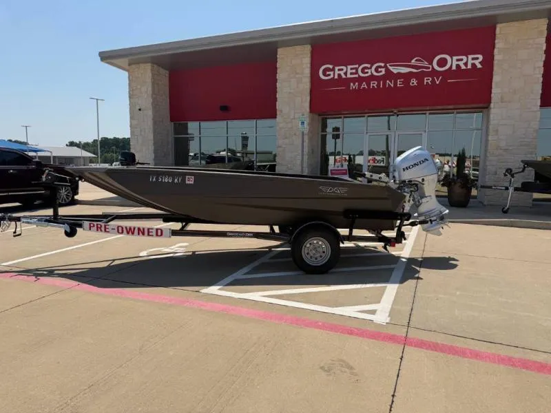 Slide: The Image of Edge Boats 550 SPORTSMAN 2025 - 1