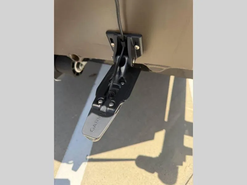 Slide: The Image of Edge Boats 550 SPORTSMAN 2025 - 15