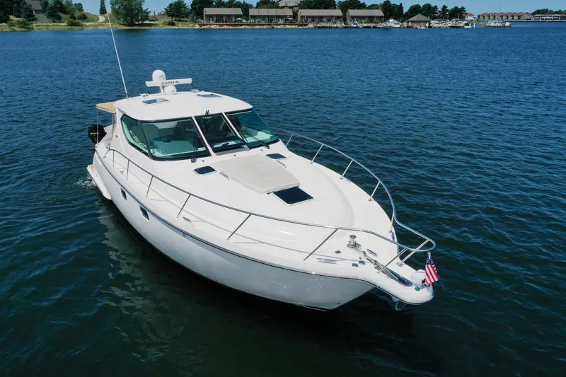 Slide: The Image of Tiara 4300 Sovran 2008 - 6