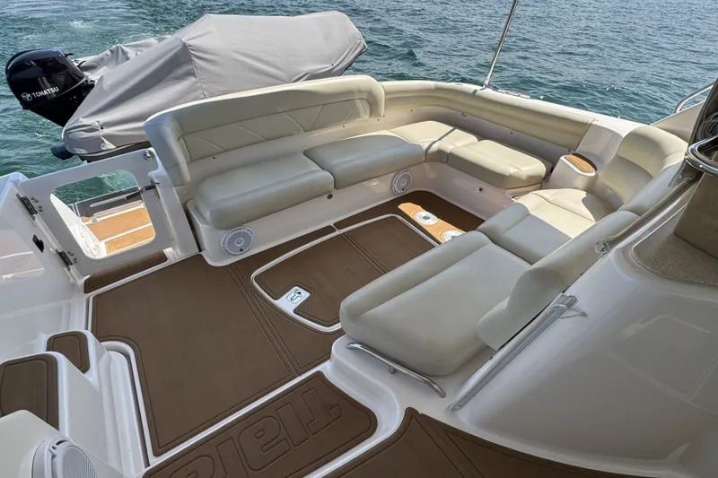 Slide: The Image of Tiara 4300 Sovran 2008 - 9