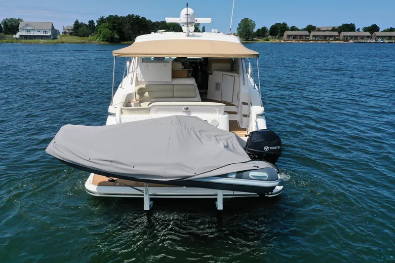 Slide: The Image of Tiara 4300 Sovran 2008 - 4