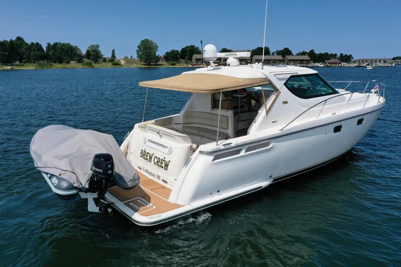 Slide: The Image of Tiara 4300 Sovran 2008 - 3