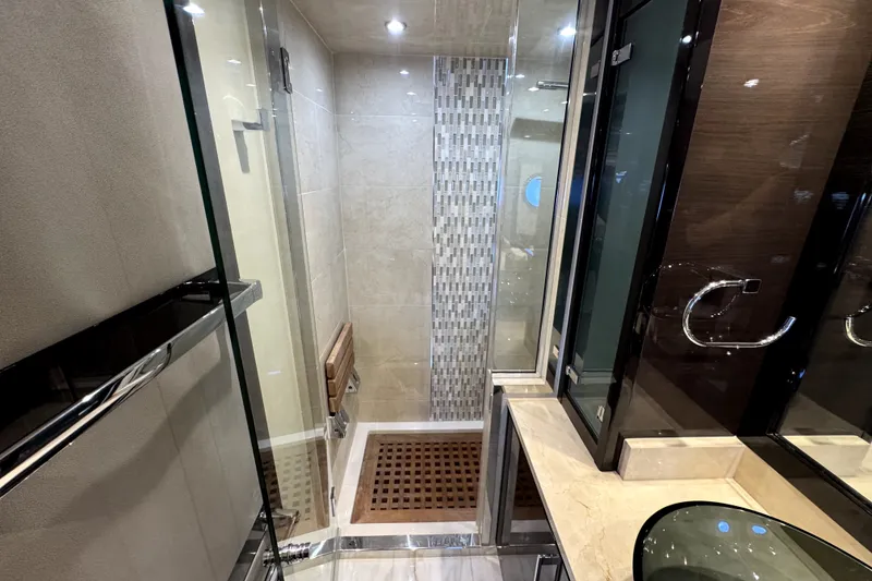 Slide: The Image of Marquis 660 Sport Yacht 2016 - 60