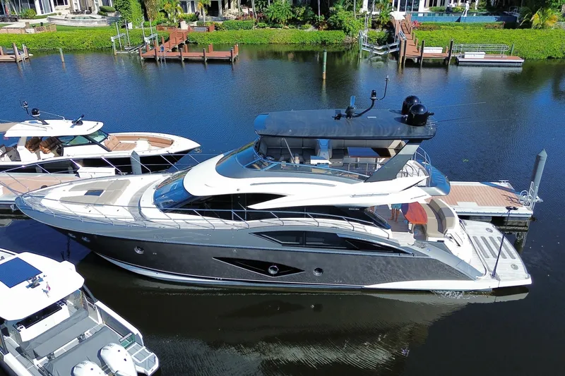 Slide: The Image of Marquis 660 Sport Yacht 2016 - 4